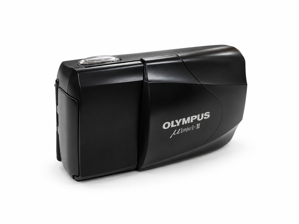 Olympus Mju II schuine voorzijde gesloten